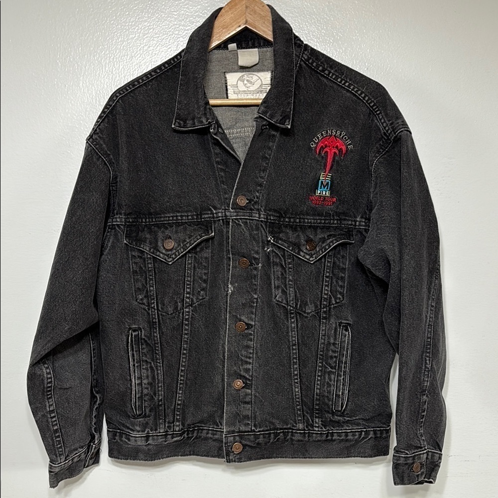 Vintage 1990s QUEENSRYCHE Embroidered Tour Wear Black Denim Jacket Size M